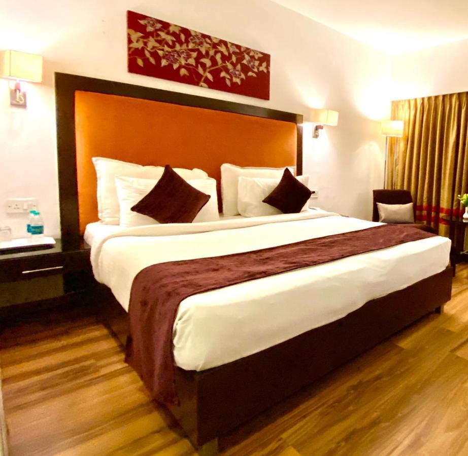 Gis Select Banjara Hill Otel Haydarabad Dış mekan fotoğraf