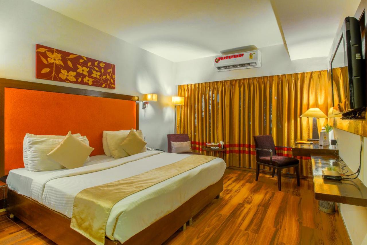 Gis Select Banjara Hill Otel Haydarabad Dış mekan fotoğraf