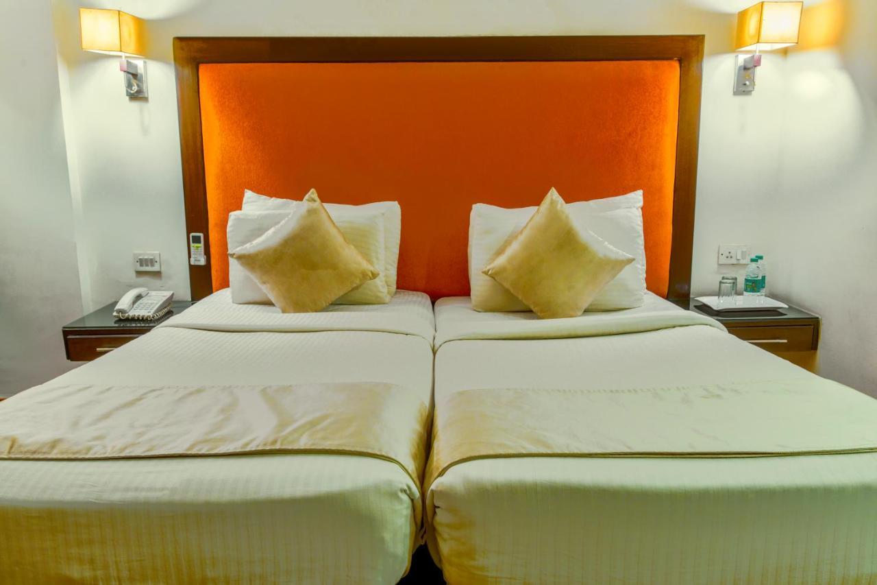 Gis Select Banjara Hill Otel Haydarabad Dış mekan fotoğraf
