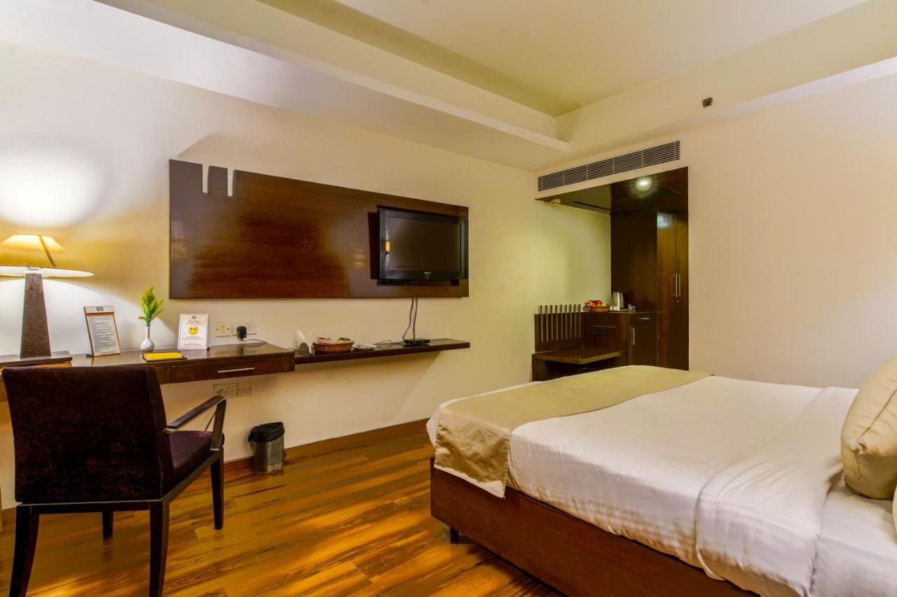 Gis Select Banjara Hill Otel Haydarabad Dış mekan fotoğraf