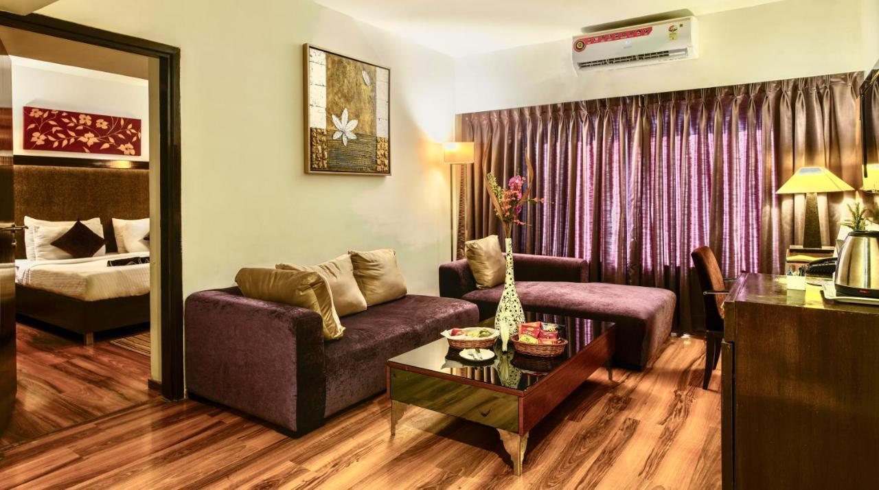 Gis Select Banjara Hill Otel Haydarabad Dış mekan fotoğraf