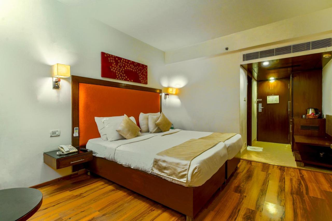 Gis Select Banjara Hill Otel Haydarabad Dış mekan fotoğraf