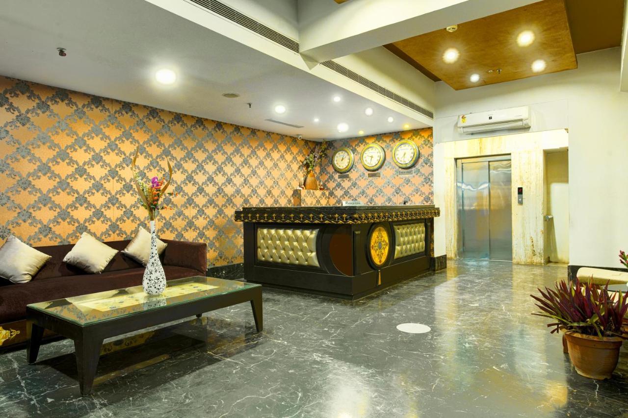 Gis Select Banjara Hill Otel Haydarabad Dış mekan fotoğraf
