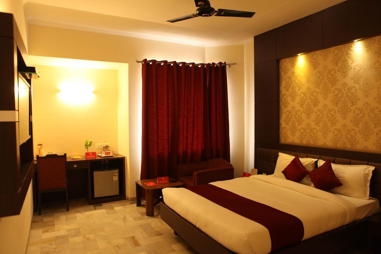 Gis Select Banjara Hill Otel Haydarabad Dış mekan fotoğraf